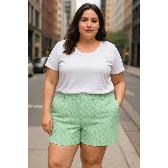 LOFT Pants - LOFT Outlet Women’s Shorts Size 16 Green White Geometric Print 4” Inseam Casual
